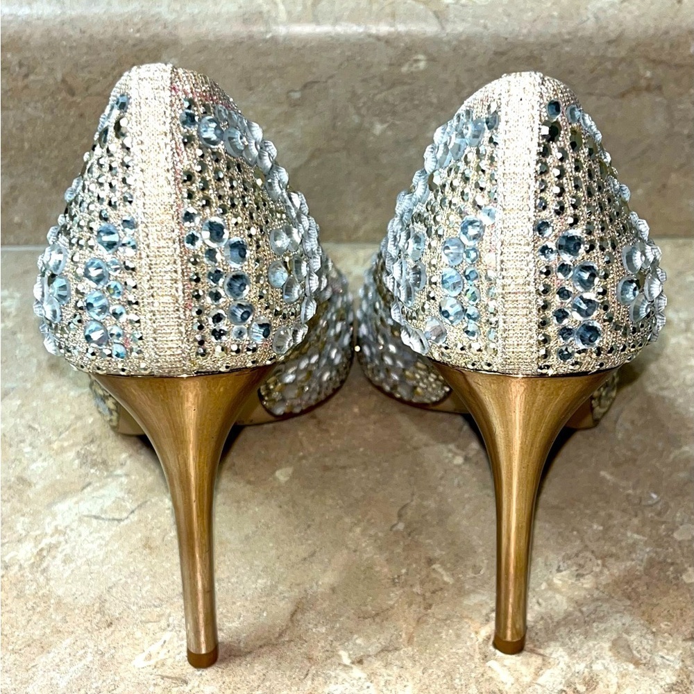 Gianni Bini Zebbi Jeweled Pointed Toe Stiletto Bridal Heels, Size 7.5M - Picture 9 of 14
